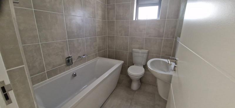 To Let 2 Bedroom Property for Rent in Gordons Bay Western Cape